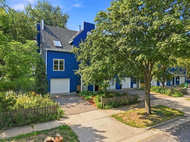 1911 S 5th Street, Minneapolis, MN 55454