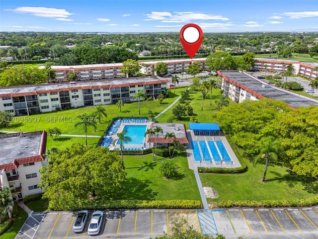 9820 S Hollybrook Lake Dr 208, Pembroke Pines, FL 33025