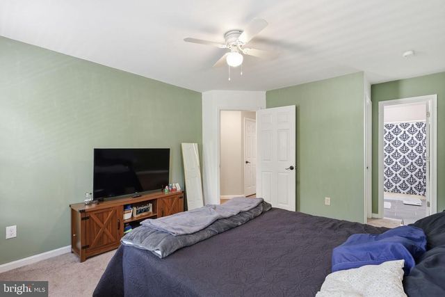 10106 S FULTON DR, Fredericksburg, VA 22408