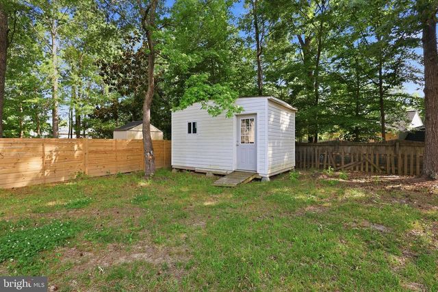 10106 S FULTON DR, Fredericksburg, VA 22408