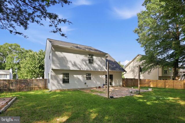 10106 S FULTON DR, Fredericksburg, VA 22408