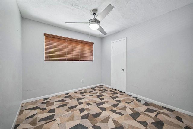 1526 Diplomat Way, Houston, TX 77088