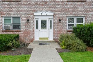 4 Onota Lane 7, Pittsfield, MA 01201