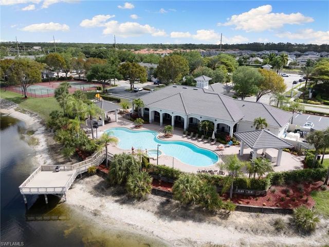 15068 Summit Place CIR, Naples, FL 34119