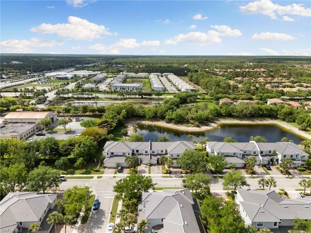 15068 Summit Place CIR, Naples, FL 34119