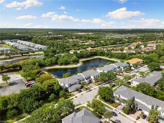 15068 Summit Place CIR, Naples, FL 34119