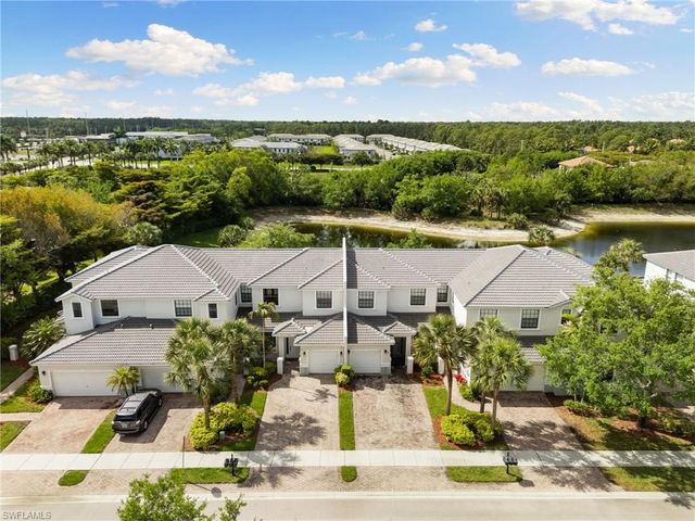 15068 Summit Place CIR, Naples, FL 34119