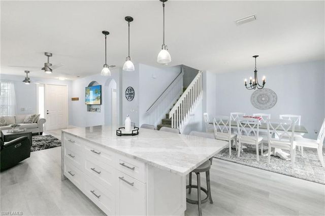 15068 Summit Place CIR, Naples, FL 34119