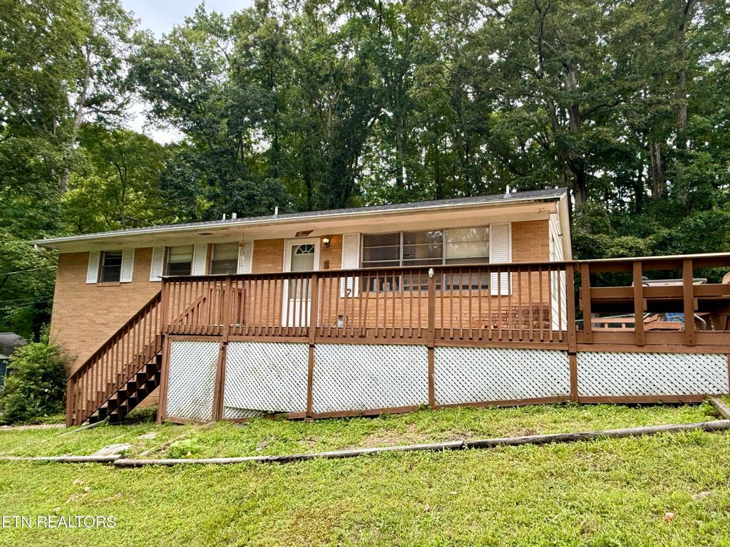 5506 Cedar Heights Rd, Knoxville, TN 37912