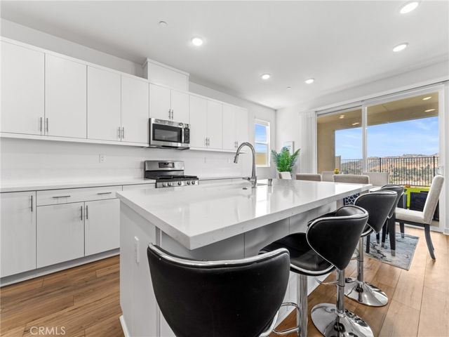 598 Meadowood, Fallbrook, CA 92028