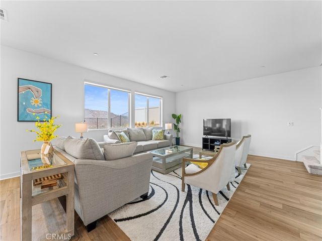 598 Meadowood, Fallbrook, CA 92028