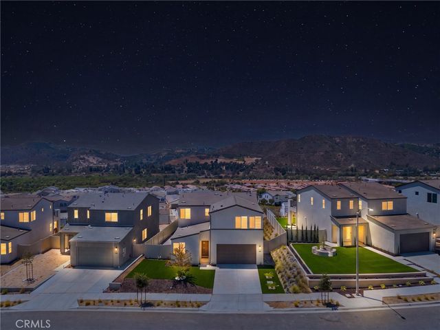 598 Meadowood, Fallbrook, CA 92028