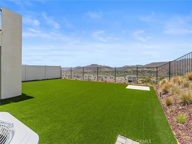 598 Meadowood, Fallbrook, CA 92028