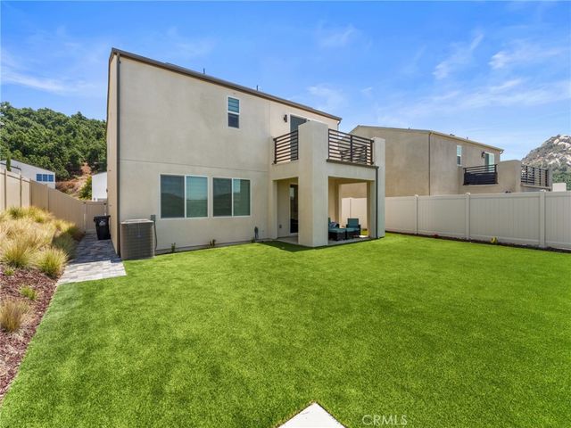 598 Meadowood, Fallbrook, CA 92028
