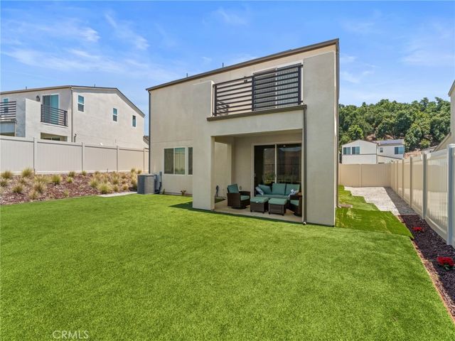 598 Meadowood, Fallbrook, CA 92028