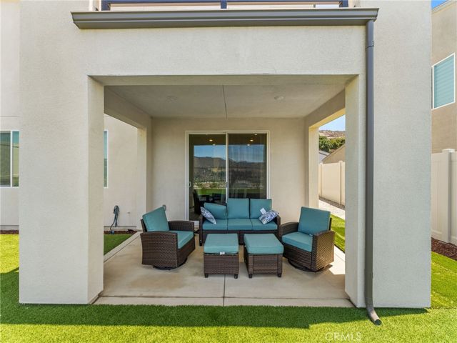 598 Meadowood, Fallbrook, CA 92028