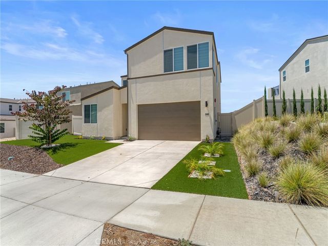 598 Meadowood, Fallbrook, CA 92028