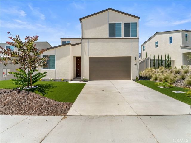 598 Meadowood, Fallbrook, CA 92028