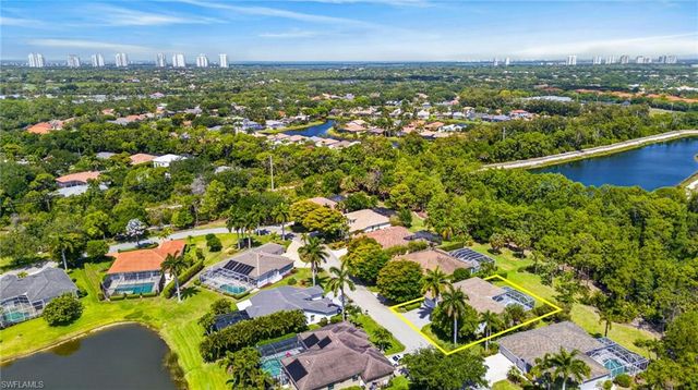 9550 Cedar Creek DR, Bonita Springs, FL 34135