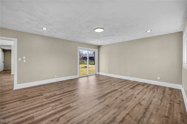 5863 Kimberly Drive, Bedford Heights, OH 44146