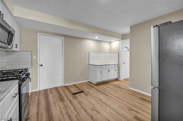 5863 Kimberly Drive, Bedford Heights, OH 44146