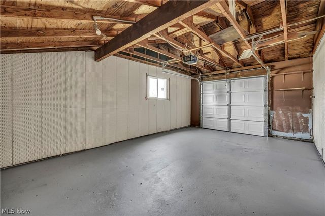 5863 Kimberly Drive, Bedford Heights, OH 44146