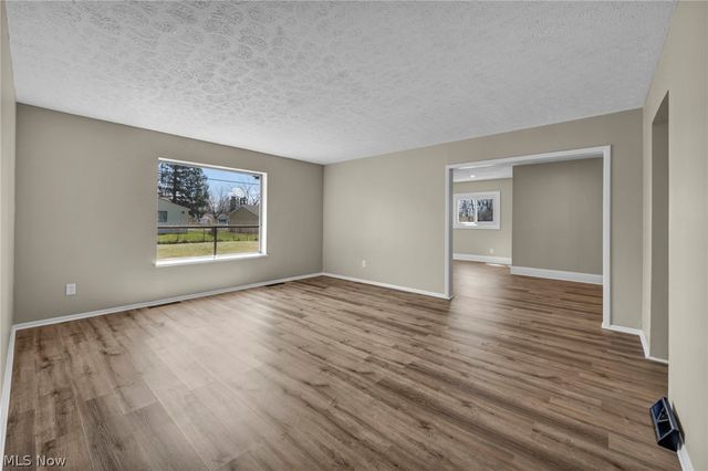 5863 Kimberly Drive, Bedford Heights, OH 44146