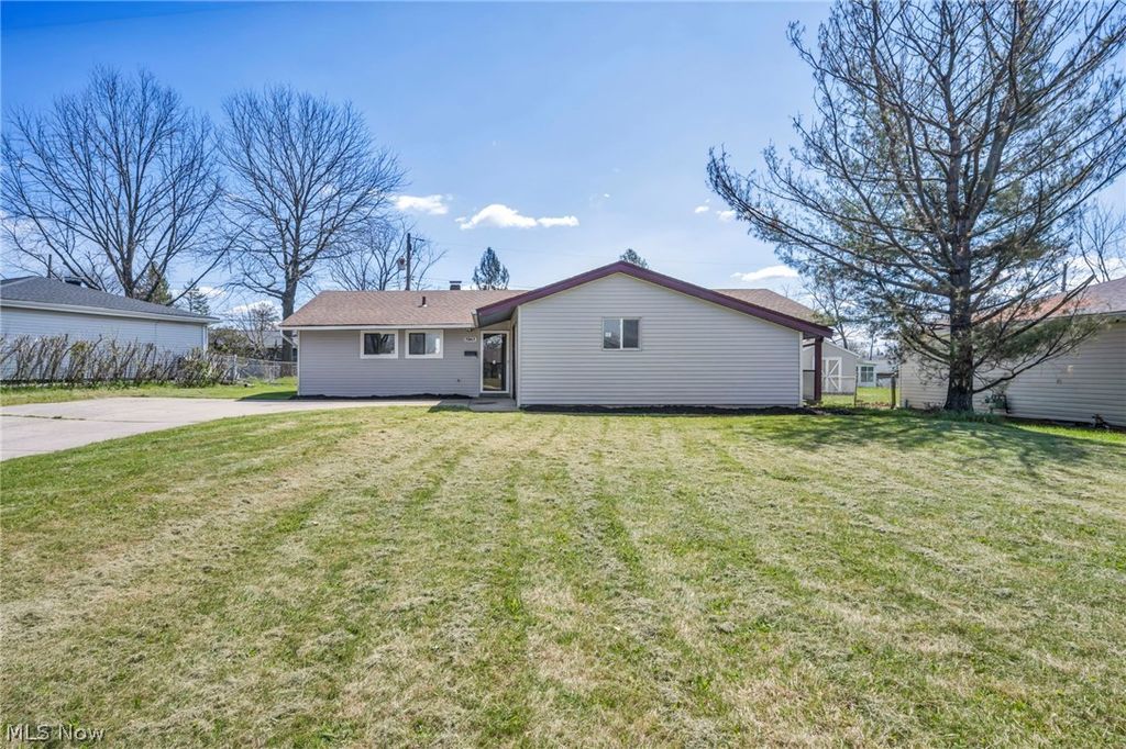 5863 Kimberly Drive, Bedford Heights, OH 44146