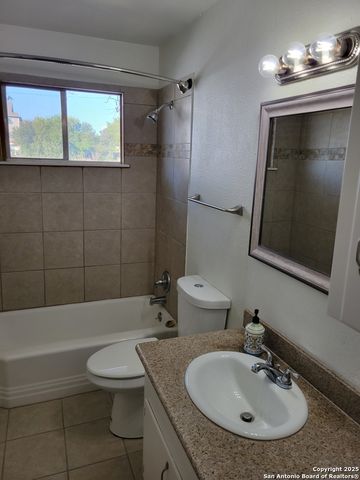 1707 Farwell, San Antonio, TX 78213