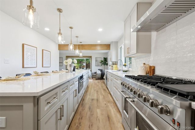 7528 Queen Circle, Arvada, CO 80005