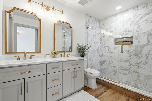 7528 Queen Circle, Arvada, CO 80005