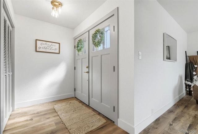 7528 Queen Circle, Arvada, CO 80005