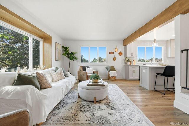 7528 Queen Circle, Arvada, CO 80005