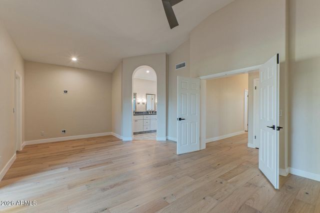 10125 E CARON Street, Scottsdale, AZ 85258