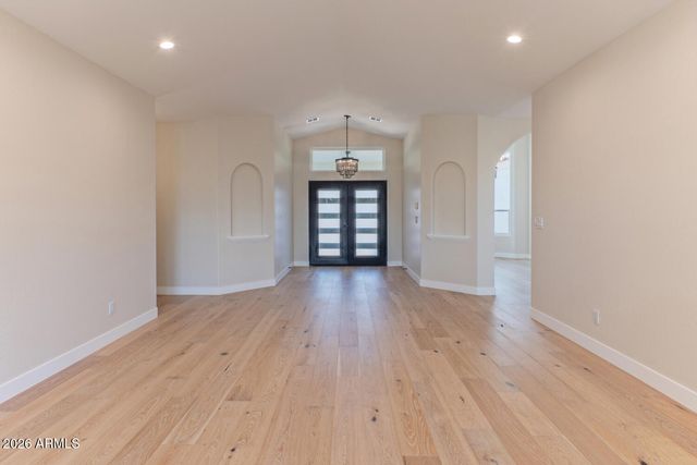 10125 E CARON Street, Scottsdale, AZ 85258