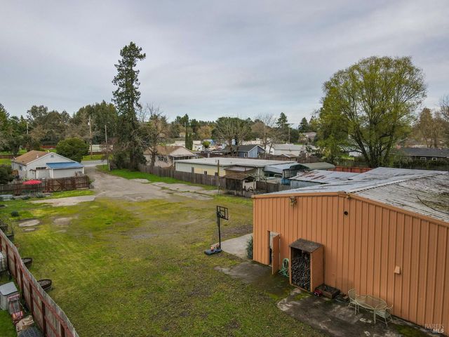 2103 Bodega Ave, Petaluma, CA 94952