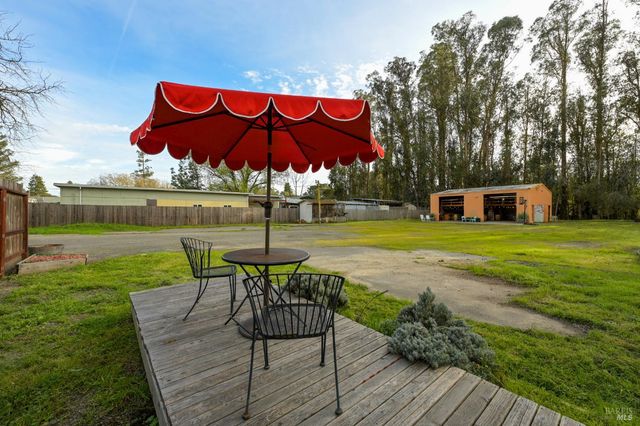 2103 Bodega Ave, Petaluma, CA 94952