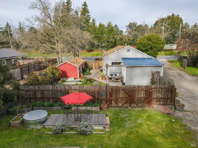2103 Bodega Ave, Petaluma, CA 94952