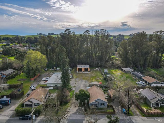 2103 Bodega Ave, Petaluma, CA 94952