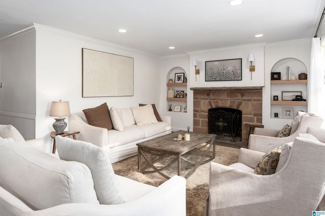 137 PARKWAY DRIVE, Trussville, AL 35173