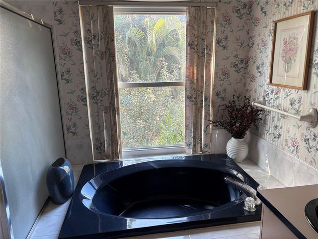 1686 SMITH LANE, Palm Harbor, FL 34683