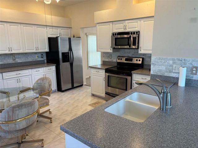 1686 SMITH LANE, Palm Harbor, FL 34683