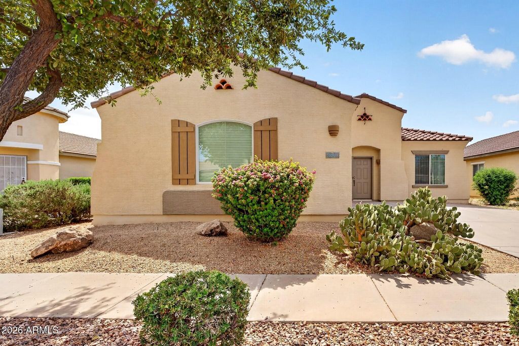 879 E Bellerive Place, Chandler, AZ 85249 — photo 3