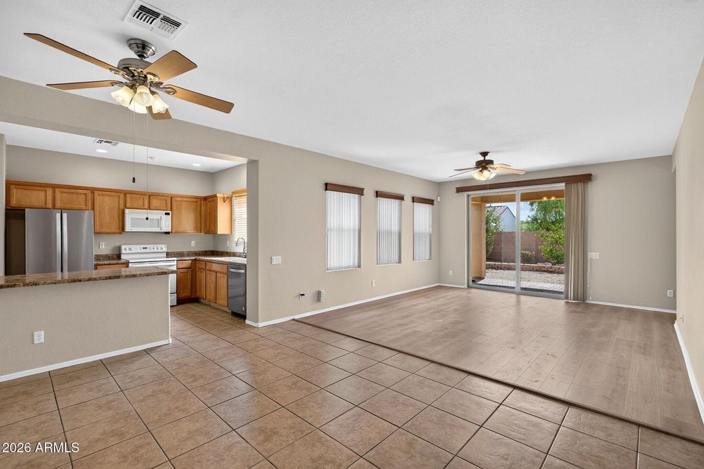 879 E Bellerive Place, Chandler, AZ 85249 — photo 5
