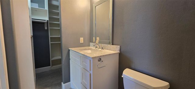 13115 Ridgewood Knoll Lane, Houston, TX 77047