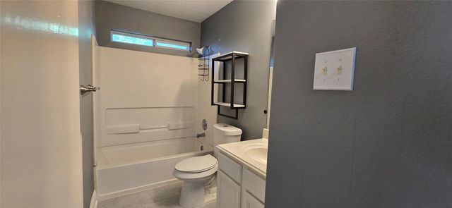 13115 Ridgewood Knoll Lane, Houston, TX 77047