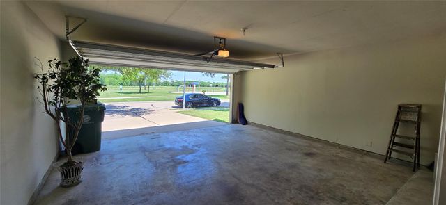 13115 Ridgewood Knoll Lane, Houston, TX 77047
