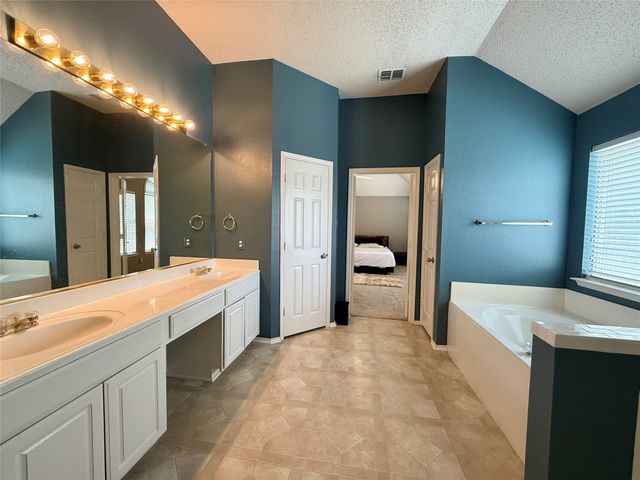 9503 Saddle Drive, Frisco, TX 75035