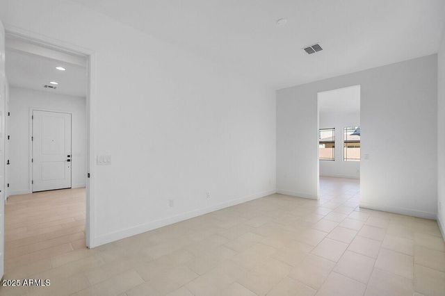 7670 W CRABAPPLE Drive, Peoria, AZ 85383