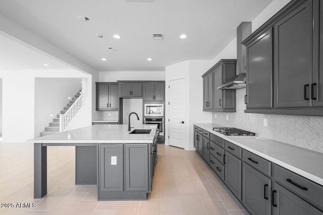 7670 W CRABAPPLE Drive, Peoria, AZ 85383